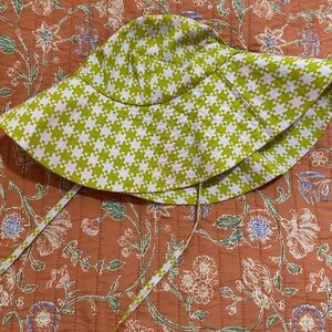 Baggu pink pistachio floppy sun hat!